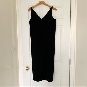 En Thread Black Slip Dress